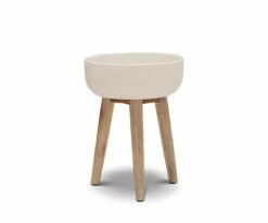 A07 Matera Standing Planters