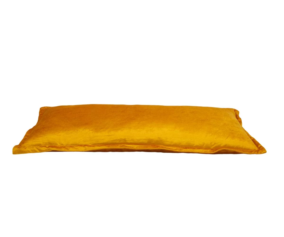 B36 Embla Velvet Lumbar Pillow 6 B36 Embla Velvet Lumbar Pillow - Image 6