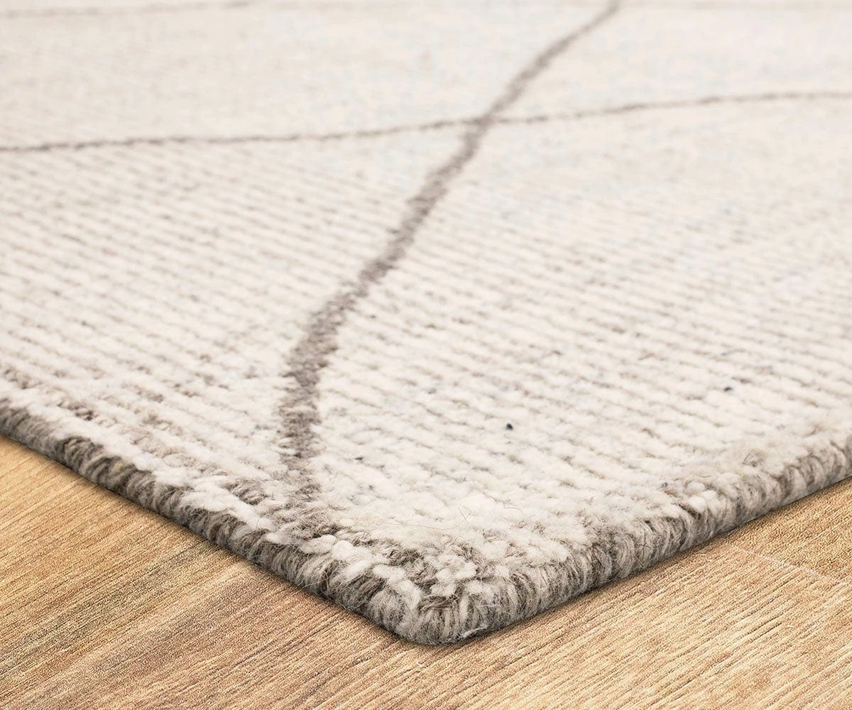 K01 Tangier Tribal Diamond Rug Runner - Silver 3 K01 Tangier Tribal Diamond Rug Runner - Silver - Image 3