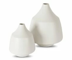 Q05 Glada Vases
